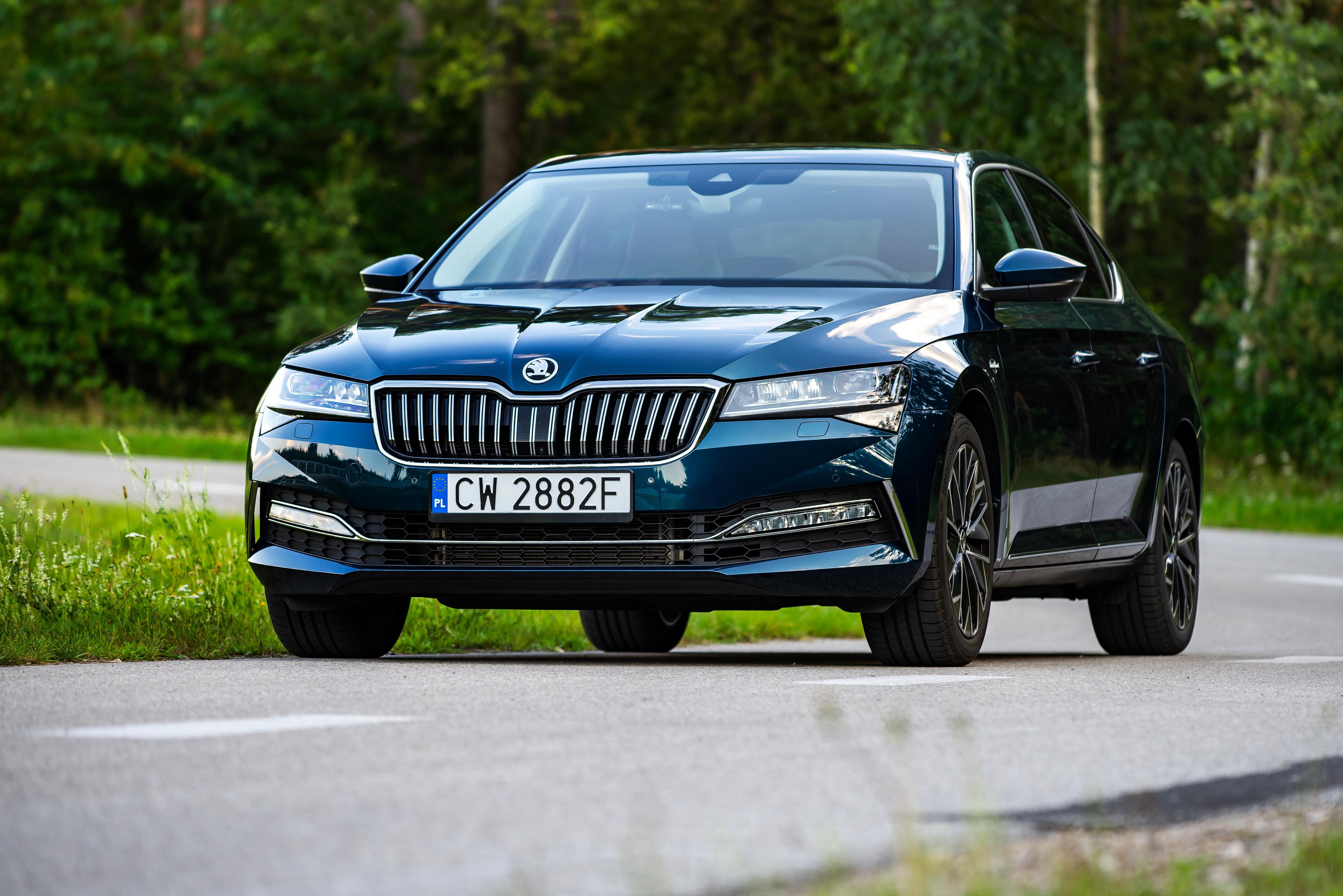 Skoda Octavia blue