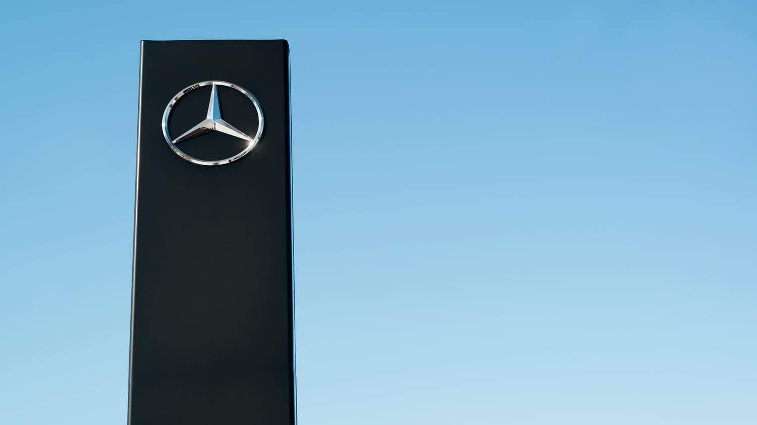 Mercedes-Benz Signage