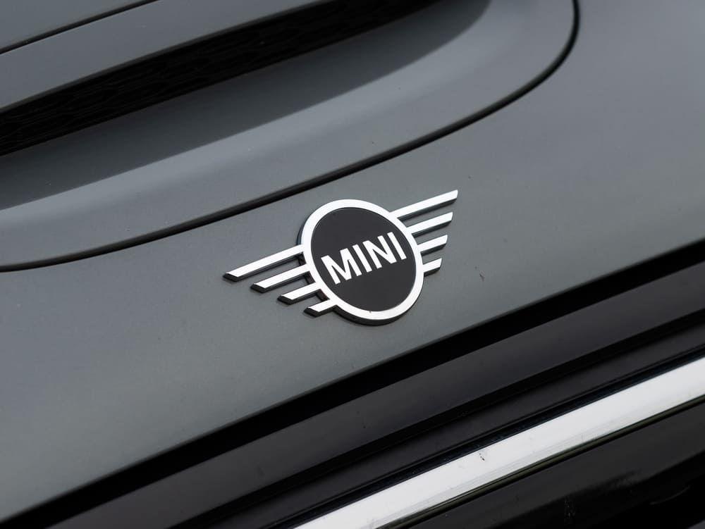 MINI car badge